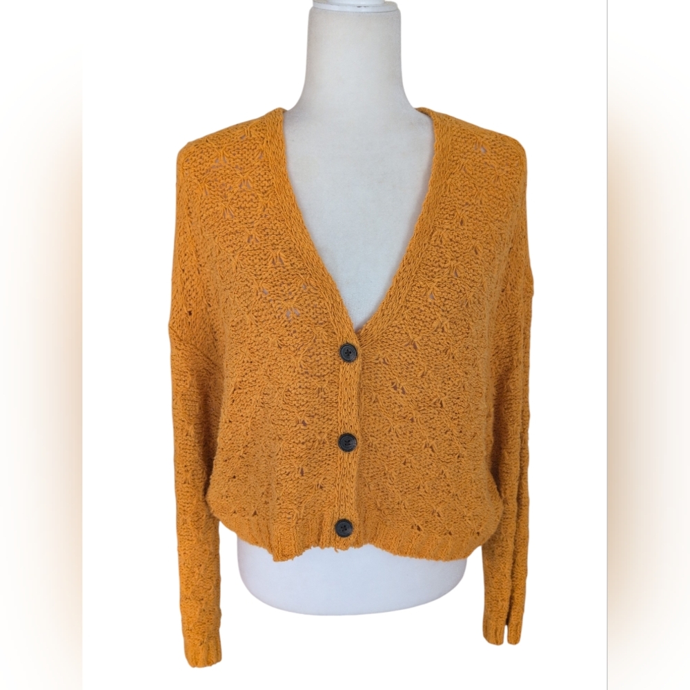 American Eagle Mustard Yellow‎ Open Knit Cropped Cardigan Button Front Sweater M